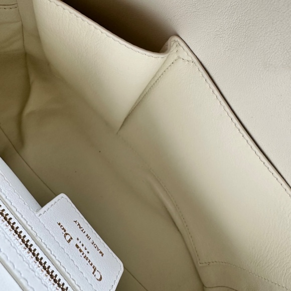 Christian Dior - Picture 6 of 10